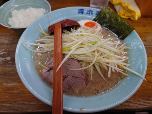 「ネギラーメン（小）700円＋半ライス50円」@ラーメン青木亭 川口店の写真