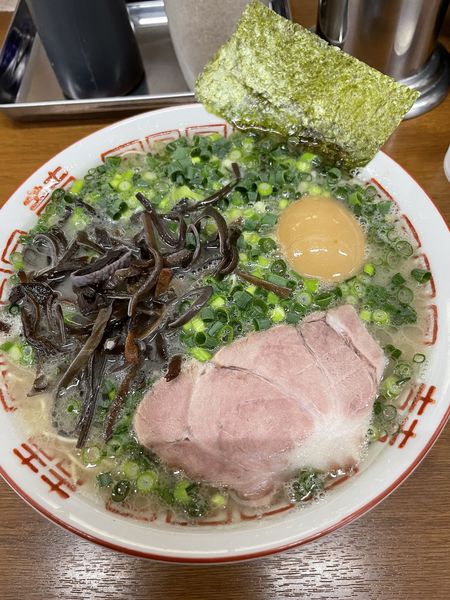 「ねぎらーめん＋味玉¥900」@博多長浜らーめんもりやの写真