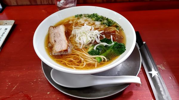 「鶏中華800」@BARRACK D.M竹末の写真