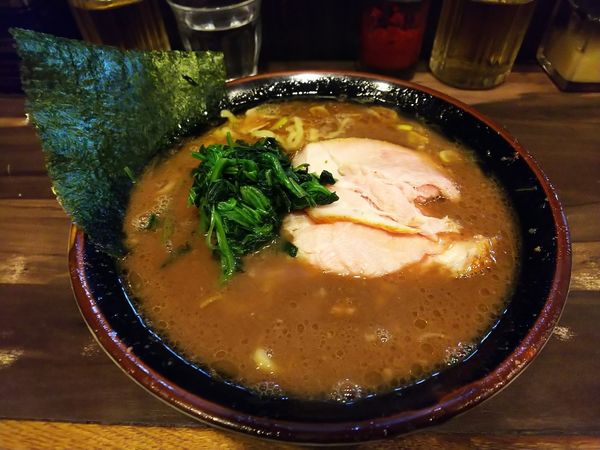 「ラーメン」@神田ラーメン わいず 神田本店の写真