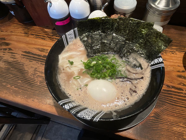「特製ラーメン」@博多一双 博多駅東本店の写真