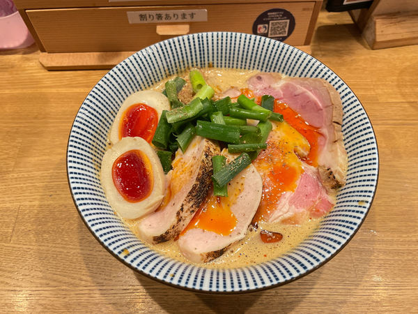 「特製ふく流らーめんRED」@ふく流らーめん 轍 LINKS UMEDA店の写真