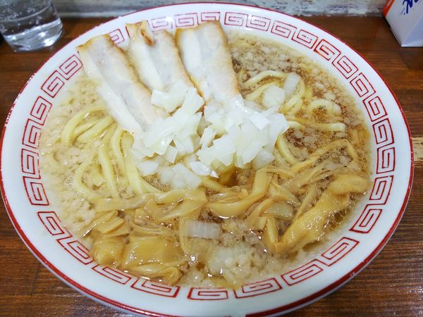 「背脂中華そば」@新潟発祥 なおじ 御茶ノ水店の写真