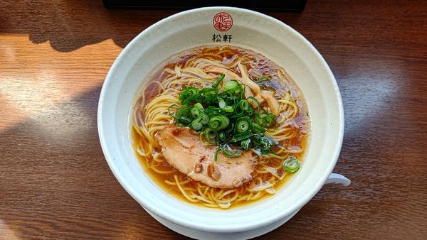 「醤油ラーメン」@松軒中華食堂 田無店の写真