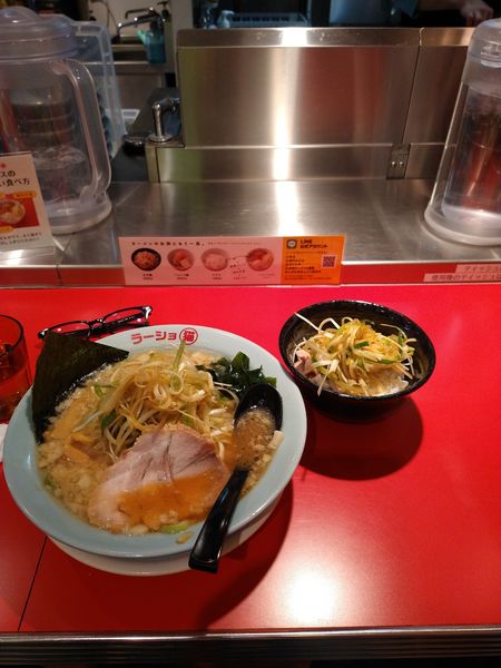 「ネギラーメン（白）中　1050円」@ラーショ マルミャーの写真