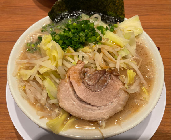 「濃厚野菜豚骨」@がっとん 多摩境店の写真