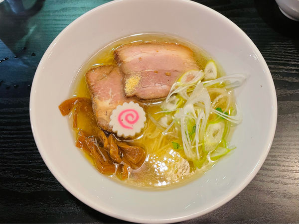 「鶏そば　塩　800」@酒場 トリビアンの写真