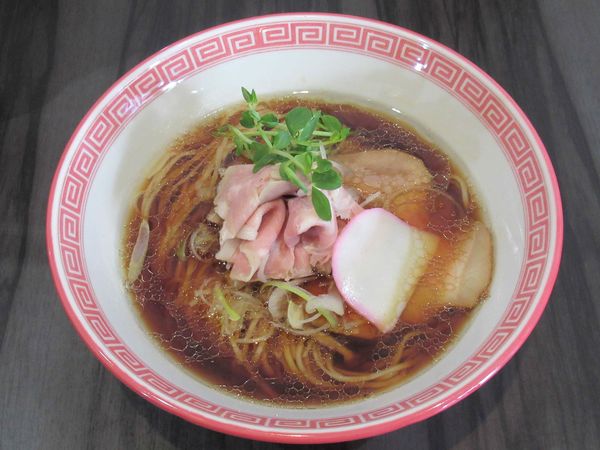 「醤油メン（900円）」@ヌードルボウズ n坊の写真