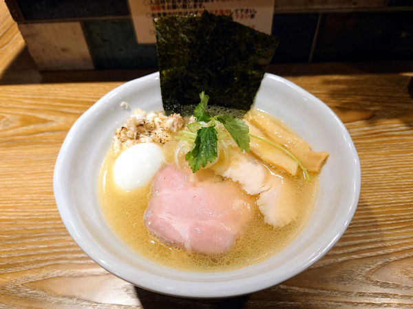 「限定 鯛出汁中華そば(塩)+味玉」@中華そば やま福の写真