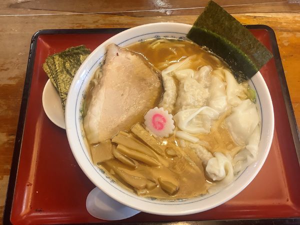 「ワンタン麺 + のり（10枚入り）」@小金井大勝軒の写真