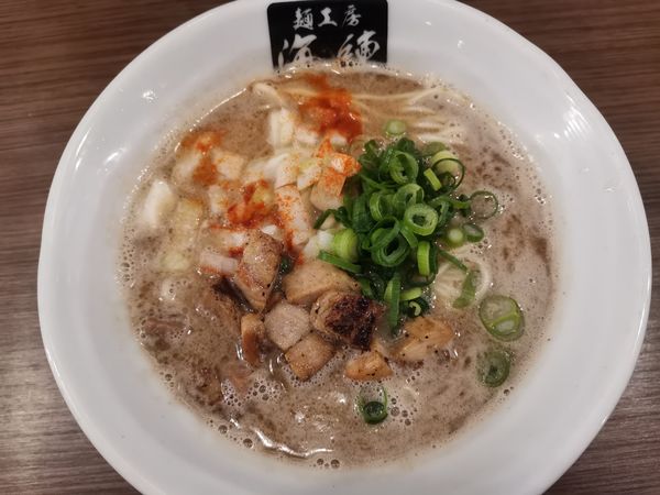 「魚介豚骨ラーメン」@麺工房 海練の写真