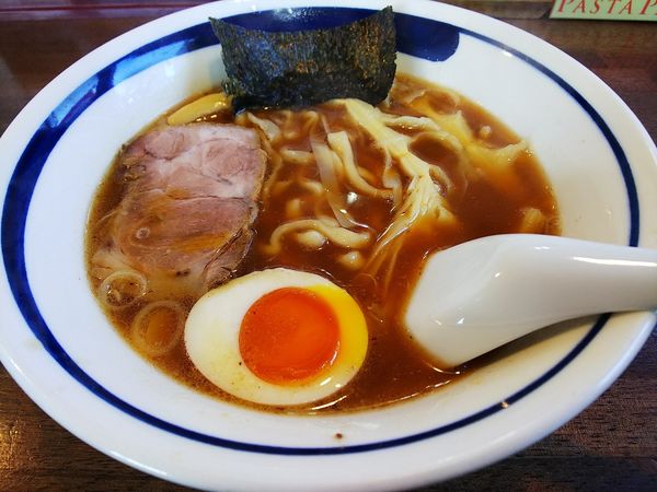 「らーめん並盛+限定手打ち麺変更」@らーめん うさぎやの写真