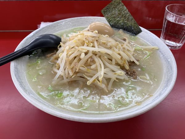 「塩＋味玉＋もやし（800円）」@ニューラーメンショップの写真