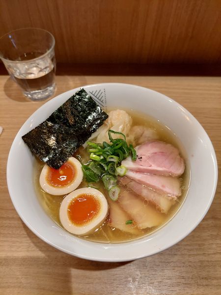 「特製白醤油そば」@支那蕎麦 澤田の写真