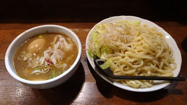 「特つけそば（1,000円）麺多め野菜」@麺 池谷精肉店の写真