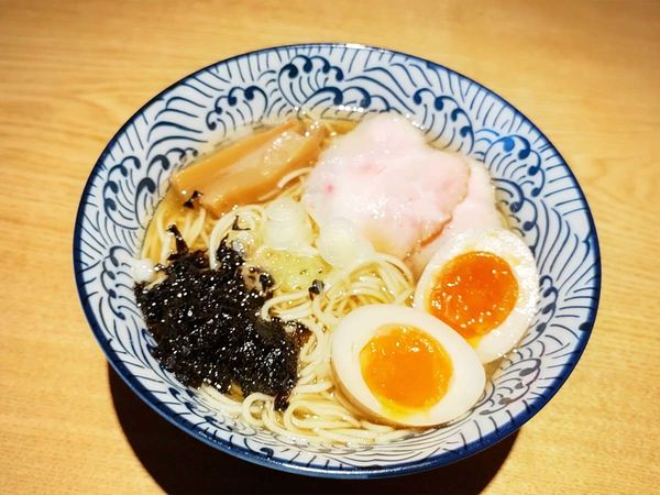 「氷見産煮干ラーメン」@貪瞋癡の写真