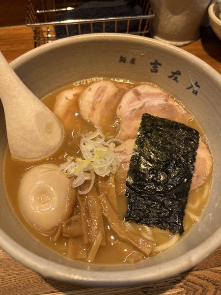 「味玉らーめん」@麺屋吉左右の写真