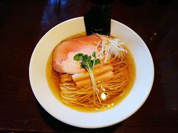「白醤油ラーメン」@ラーメン ニュー松戸の写真