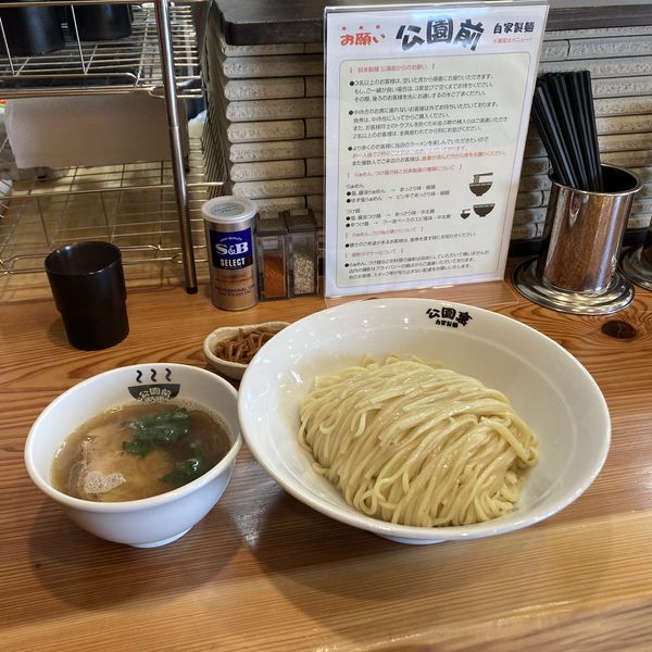 「醤油つけ麺」@公園前の写真