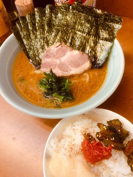 「ラーメン(並)650円 のり増し 50円 無料ライス」@武蔵家Paul柳萬の写真