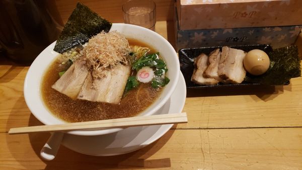 「追い鰹中華そば大盛り特製トッピング🐷」@つけめん 蕾 本家の写真