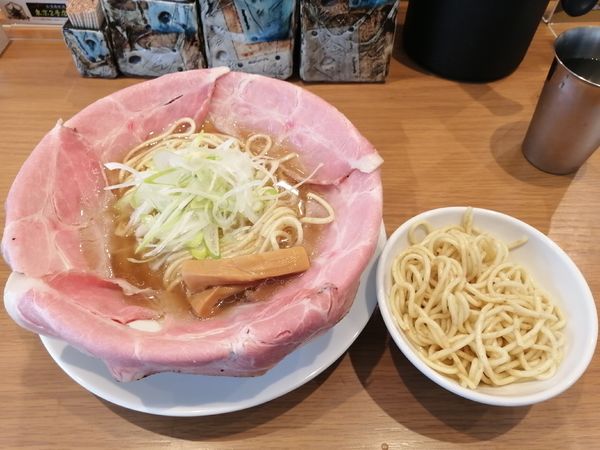 「平和　　　890円」@ラーメン大戦争 神田店の写真