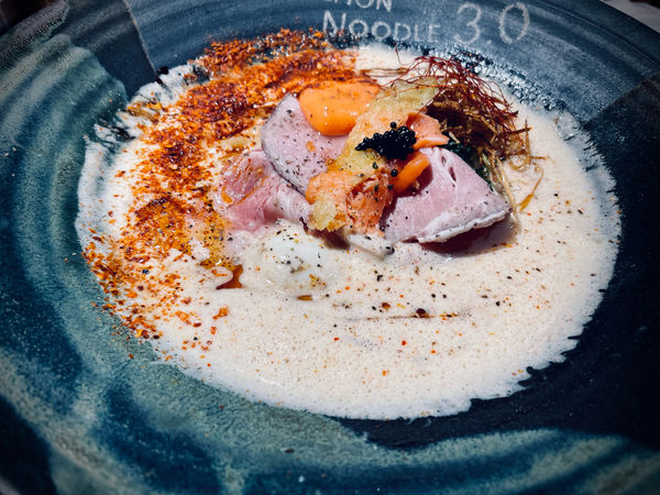 「赤辛サーモン＋和え玉」@サーモンnoodle3.0の写真