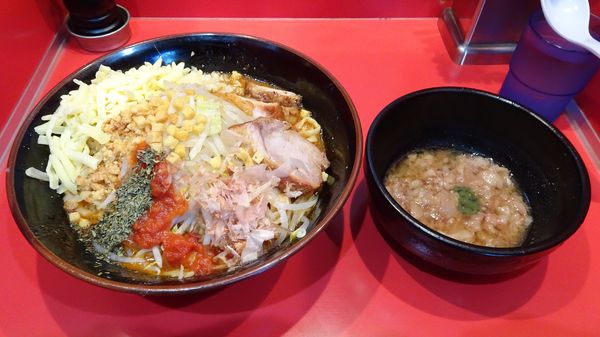 「トマトまぜそば：小（950円）＋チーズ＋つけ脂：バジル」@麺屋 桐龍の写真