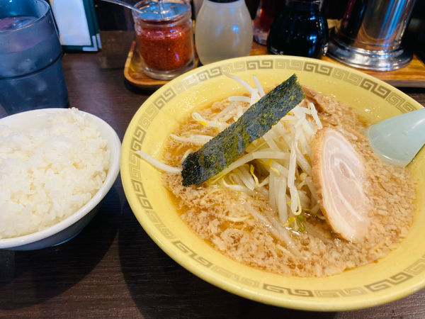 「中華そば、ライス小」@江川亭 南多摩店の写真