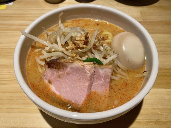 「辛味噌ラーメン 大盛 ＋ 玉子 ＋ もやし炒め」@花木流味噌 三鷹店の写真