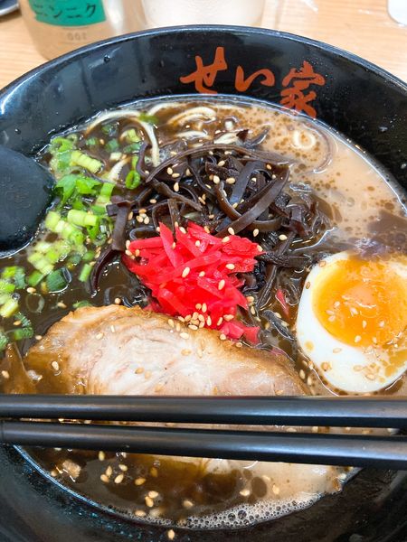「塩とんこつラーメン」@せい家 下北沢店の写真