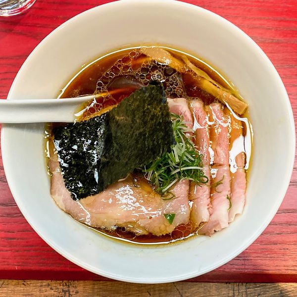 「味玉焼豚醤油蕎麦 ¥1,550」@神保町黒須の写真