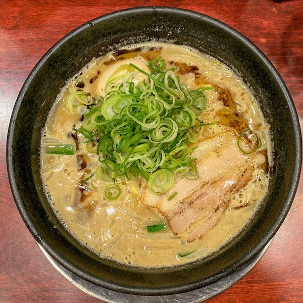 「味玉豚骨味噌ラーメン ¥950」@豚骨ラーメン じゃぐら 高円寺店の写真