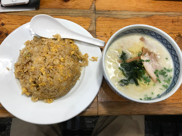 「熟成塩ラーメン、ノーマル炒飯」@麺飯食堂 なかじまの写真
