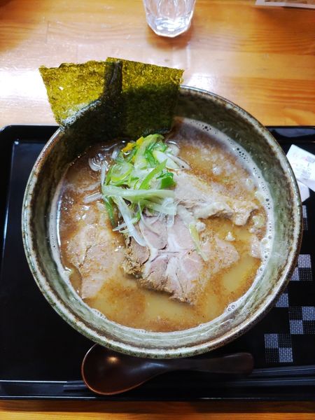 「鶏鰹らーめん+チャーシュー  ﾒﾝﾏ抜き」@麺匠 昴の写真