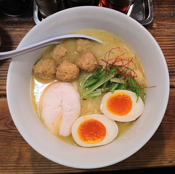 「濃厚鶏そば＋味玉＋鶏つくね」@鶏そば みた葉の写真