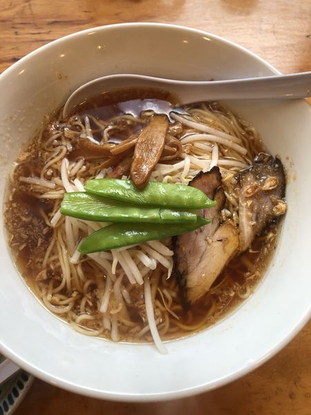 「しょうゆラーメン　半チャーハン1100円」@香湯ラーメン ちょろり 恵比寿店の写真