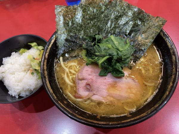「ラーメン　ライス」@家系総本山 ラーメン吉村家の写真