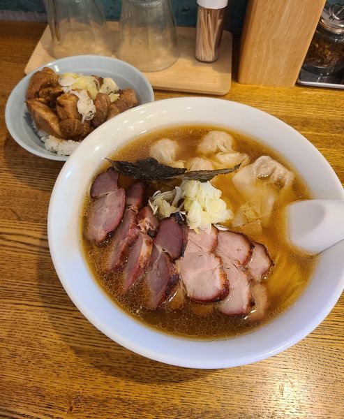 「チャーシューワンタン麺¥1200+ルーロー飯¥300」@支那ソバ おさだの写真