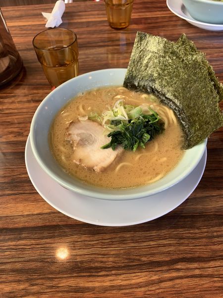 「豚骨醤油ラーメン」@清六家 坂東店の写真
