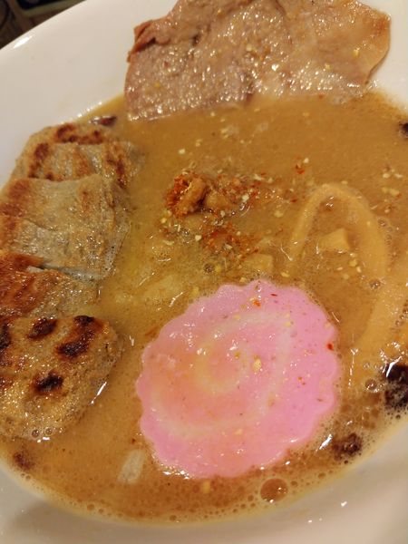 「愛媛ホワイト・じゃこ天増し」@麺処 愛媛ん軒の写真