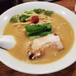 濃厚醤油らぁ麺(¥790)