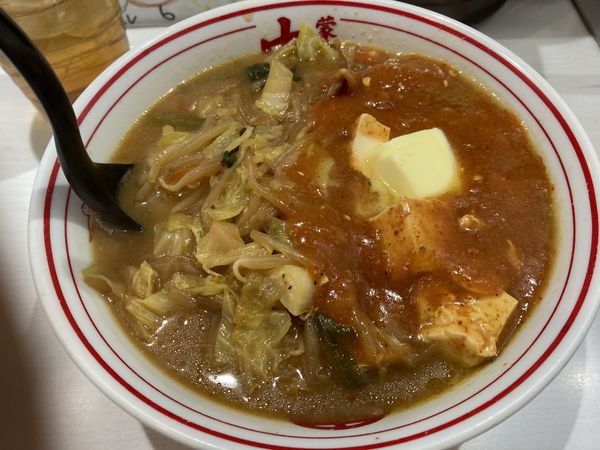 「蒙古タンメン+バター」@蒙古タンメン 中本 吉祥寺店の写真