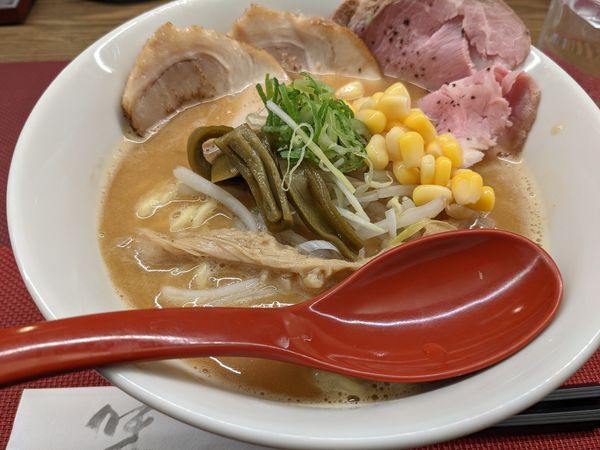 「味噌らーめん+チャーシュー」@麺LOUISの写真