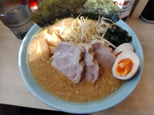 「味噌マルイチラーメン中サービス味玉」@ラーメン 〇一の写真