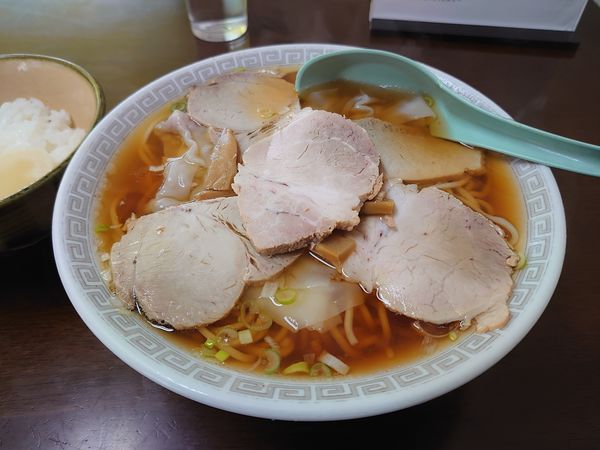 「ワンタンチャーシュー麺」@新京亭 支店の写真