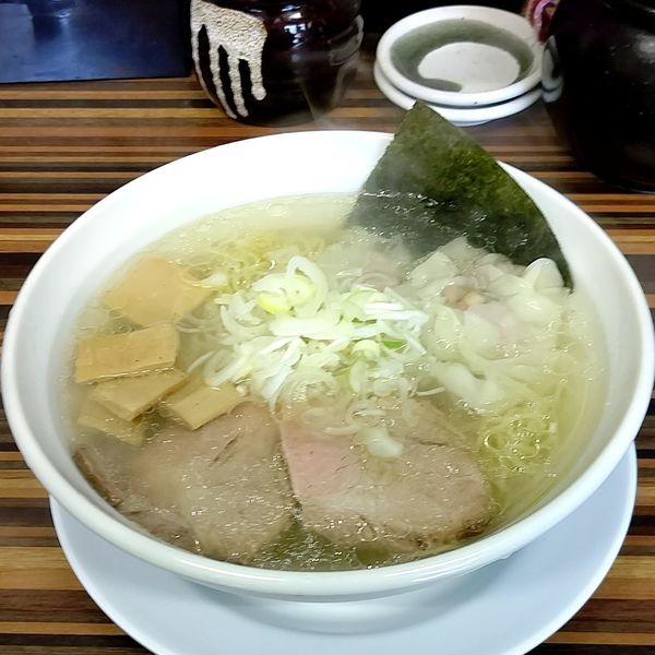 「わんたんらぁめん(塩 細麺)」@めん処 倖佳の写真