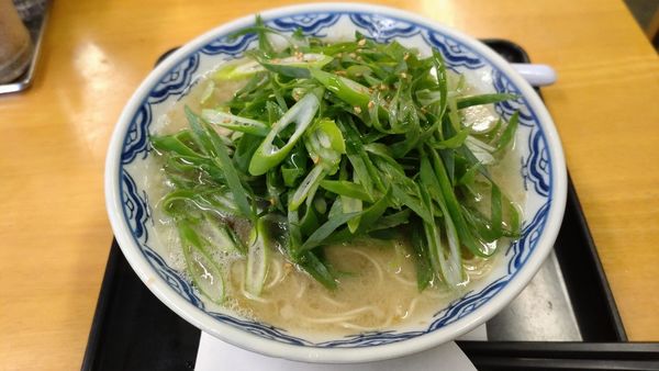 「九条ねぎらーめん＋替玉」@由丸製麺所の写真