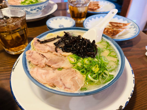 「豚骨ラーメン」@博多ラーメン しばらく 日本橋店の写真