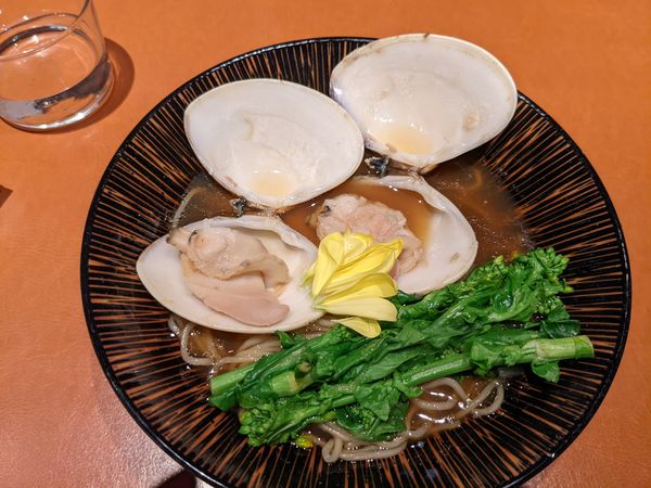 「蛤と菜の花の醤油そば」@鶏そば山もとTONARIの写真